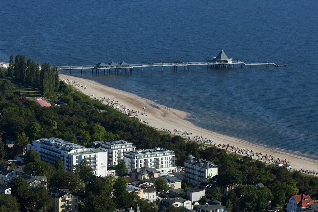 Steigenberger Grandhotel & Spa Heringsdorf Exterior foto Pärnu beach and pier